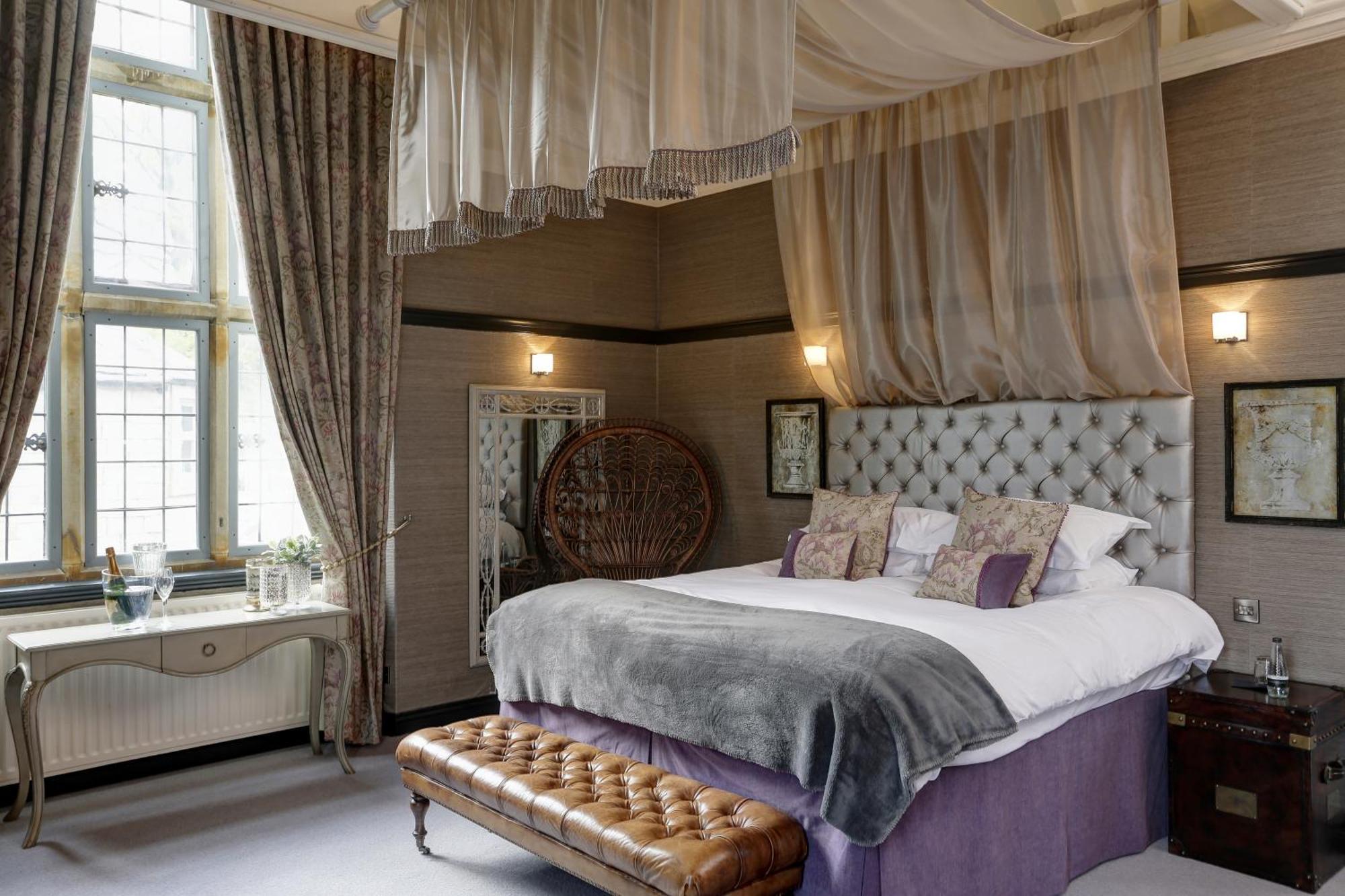 סטל Falcon Manor Hotel מראה חיצוני תמונה