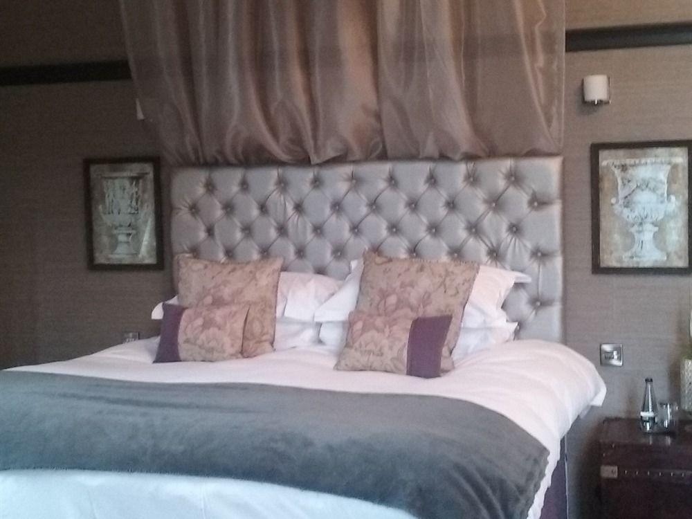 סטל Falcon Manor Hotel מראה חיצוני תמונה