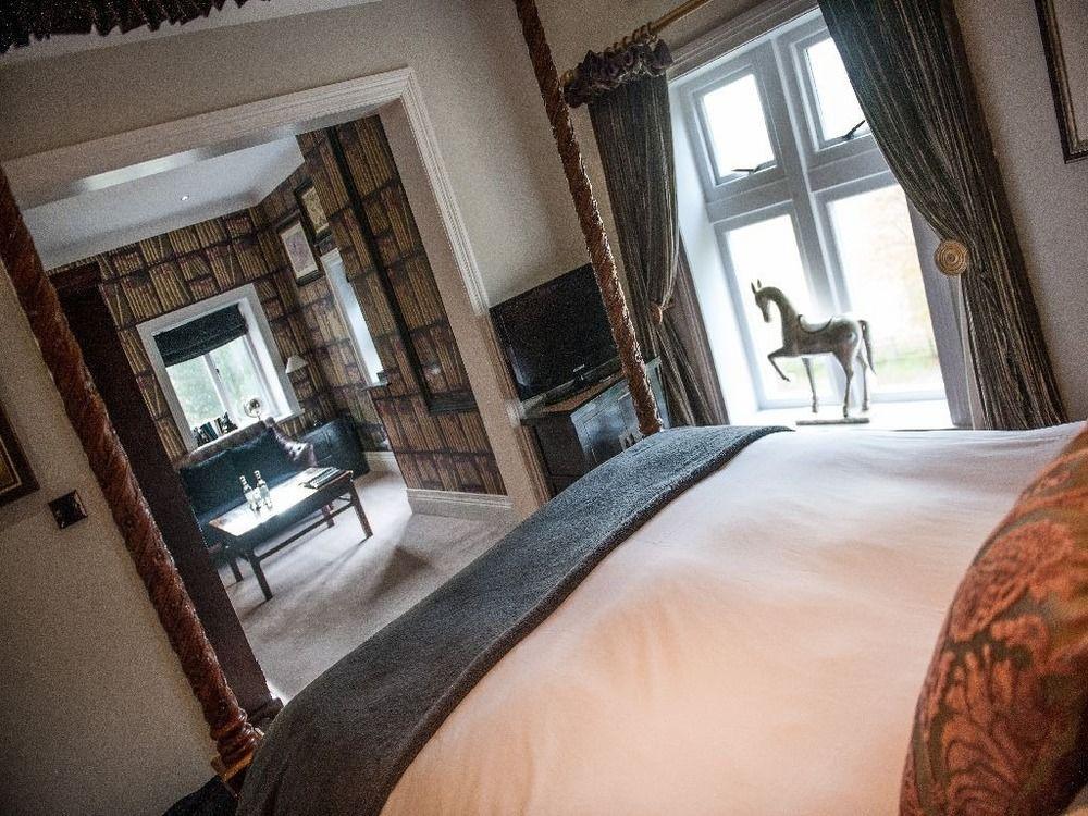 סטל Falcon Manor Hotel מראה חיצוני תמונה