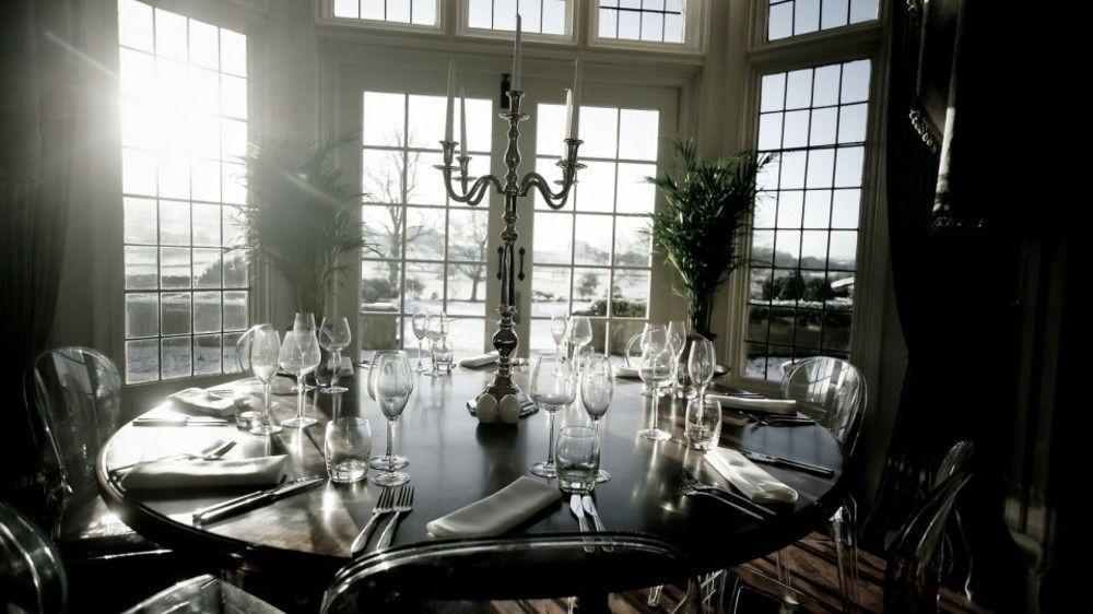 סטל Falcon Manor Hotel מראה חיצוני תמונה